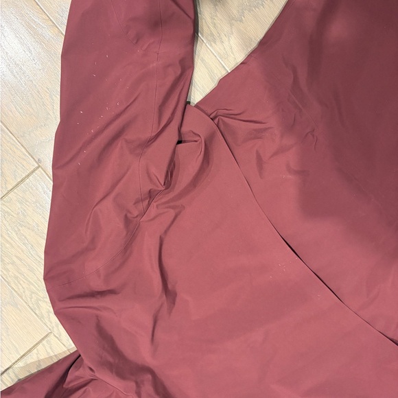 Lululemon Burgundy Raincoat - Picture 5 of 7